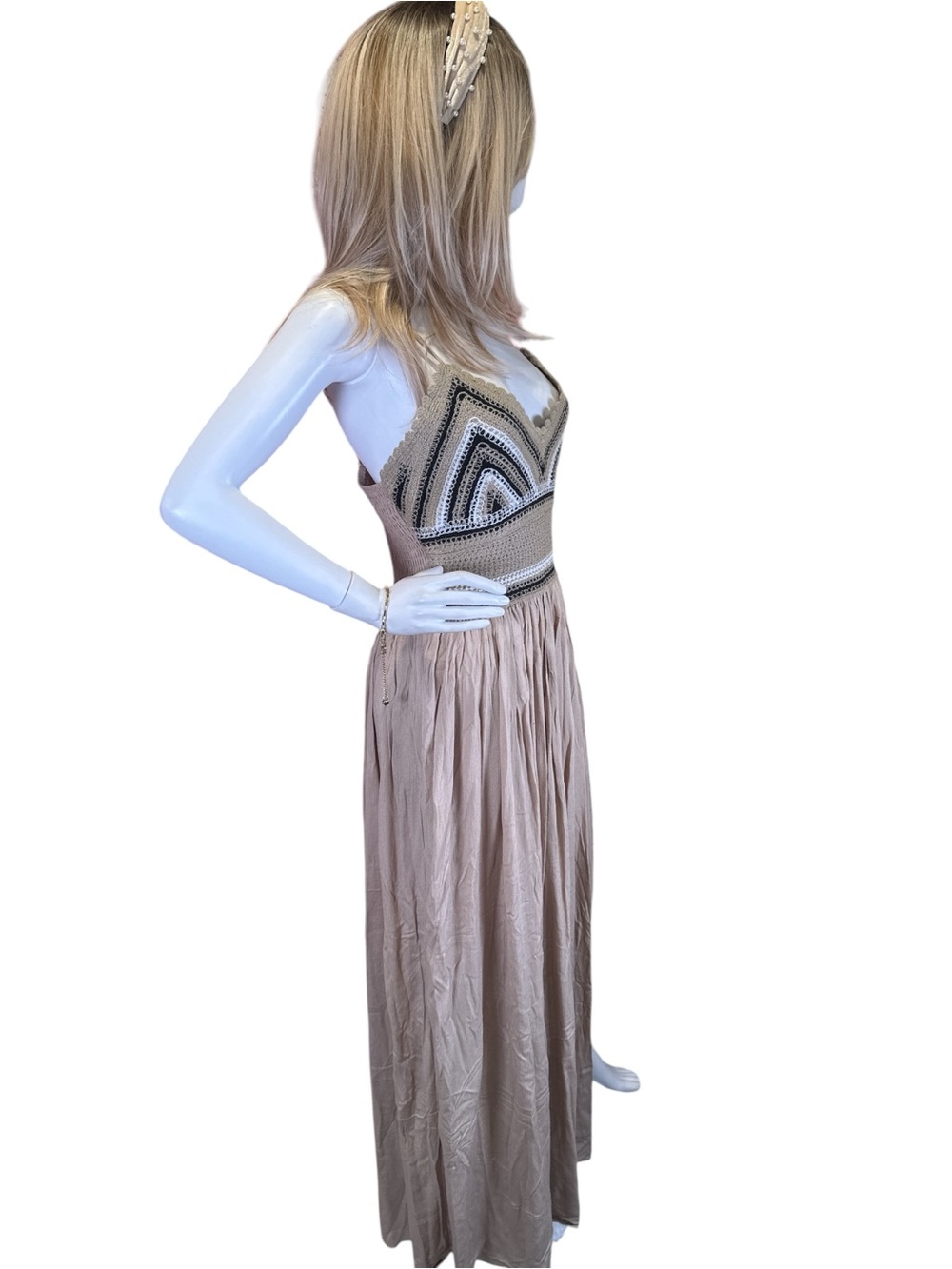Crochet-Bodice Maxi Dress in Beige - Picture 4 of 10